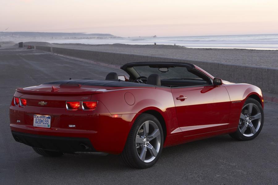  Chevrolet Camaro LT Convertible with RS Appearance Package 2012 года  (фото 3 из 4)